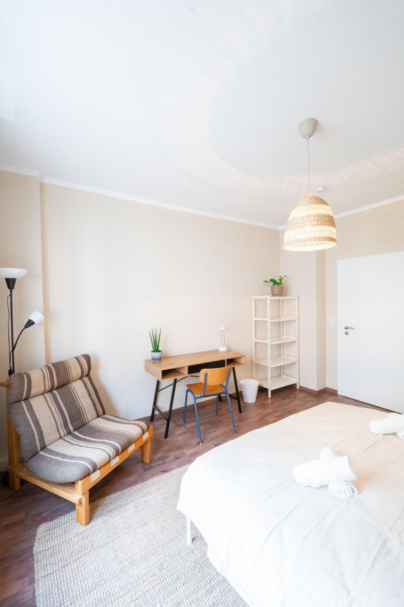 -Super Zentrales Zimmer- Direkt An Der Lutter! Bielefeld Buitenkant foto
