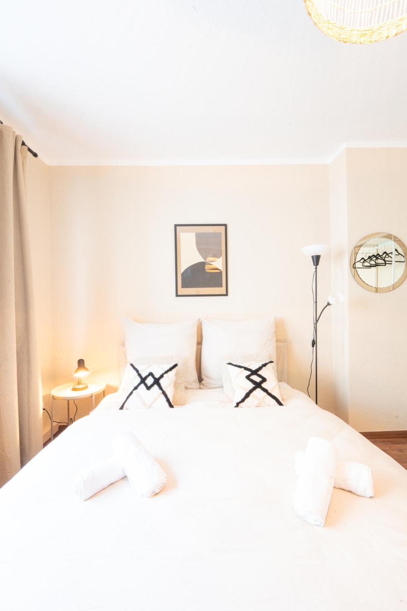 -Super Zentrales Zimmer- Direkt An Der Lutter! Bielefeld Buitenkant foto