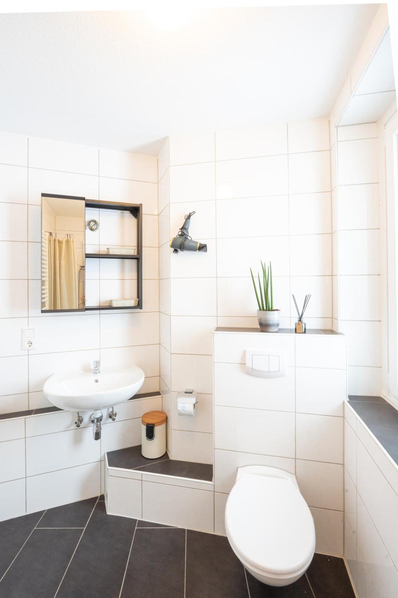 -Super Zentrales Zimmer- Direkt An Der Lutter! Bielefeld Buitenkant foto